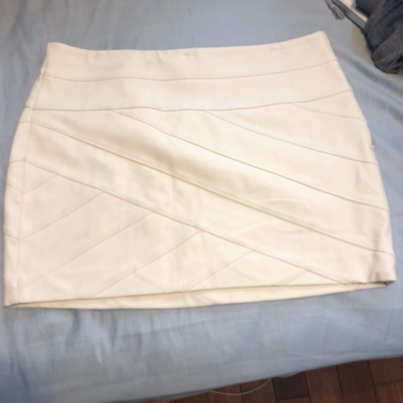 Women’s skirt - Picture 1 of 1